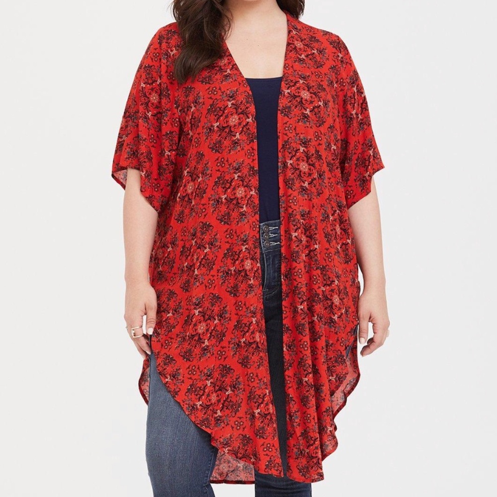 Torrid - Floral Mandala Red Medallion Crepe Kimono  -  1x/2x - 14,16,18,20